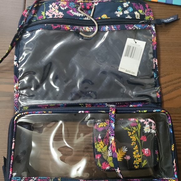 NWT Vera Bradley Travel Bundle in Midnight Wildflowers pattern - Picture 7 of 10